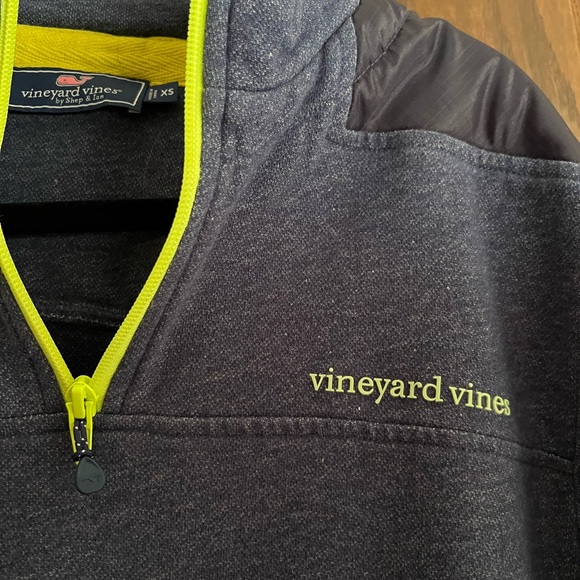 Vineyard Vines quarter zip with neon zipper - Picture 3 of 4